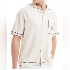 Bershka Short Sleeve abstract embroidered shirt in ecru L‎